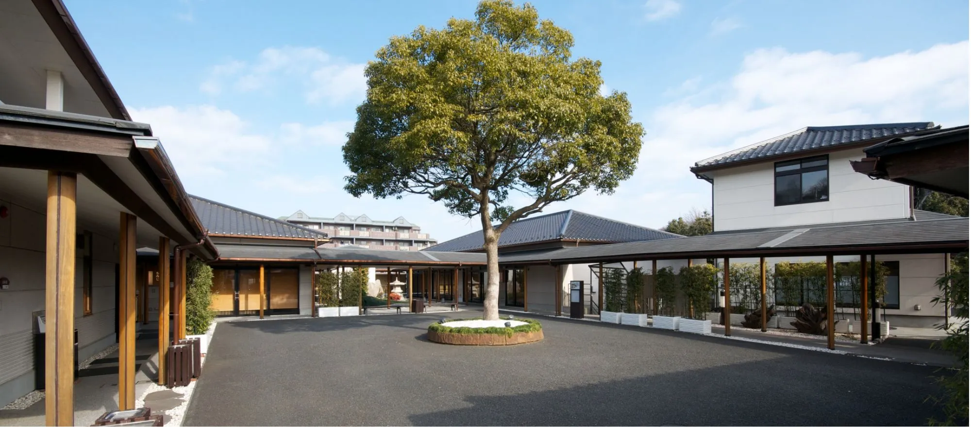 南多摩総合ホール外観