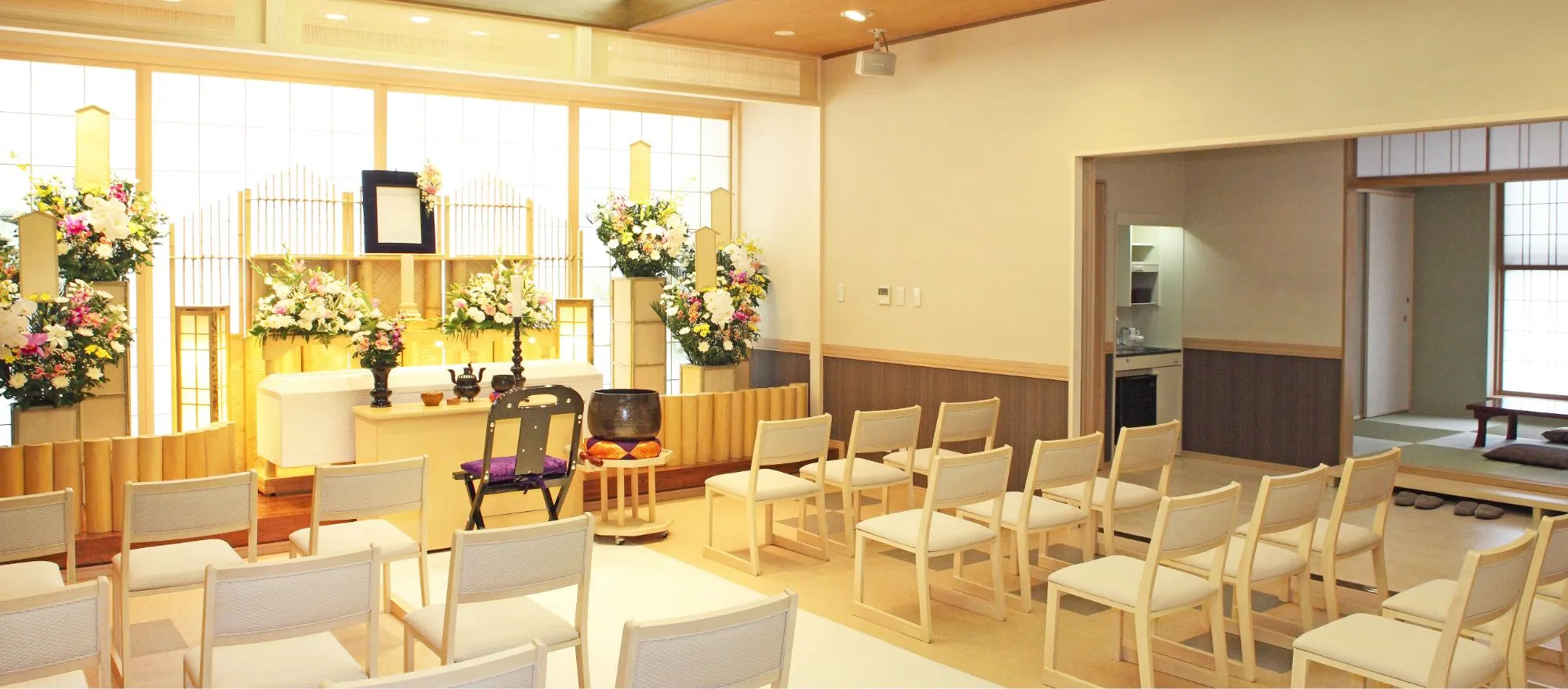 南多摩総合ホール内観