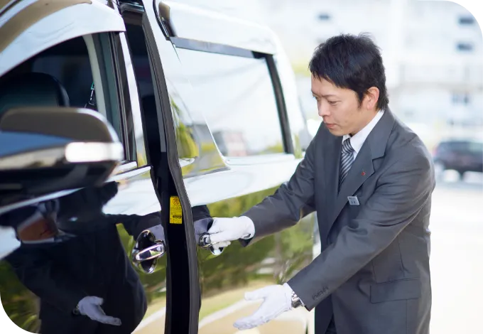 ご遺体搬送車両