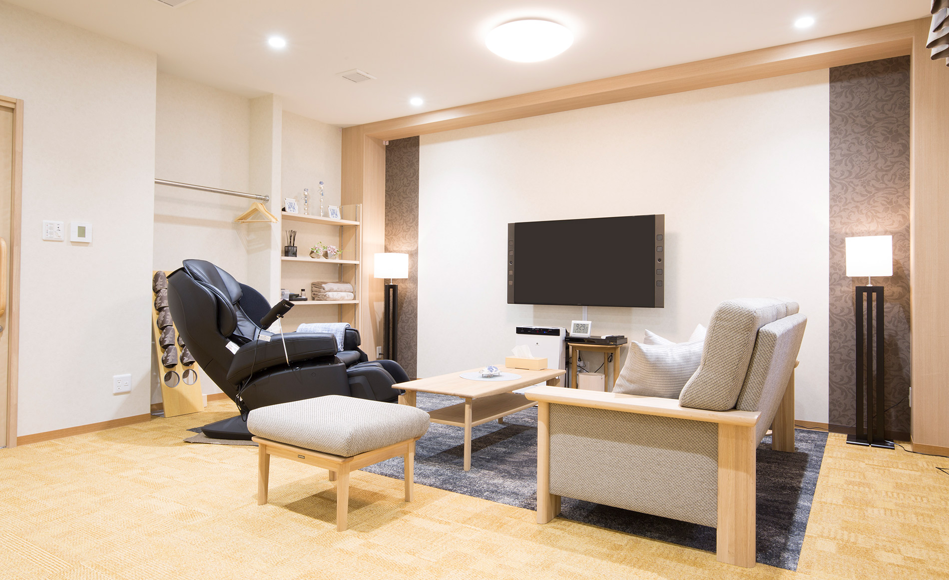 サン・ライフ<br>ファミリーホール大和