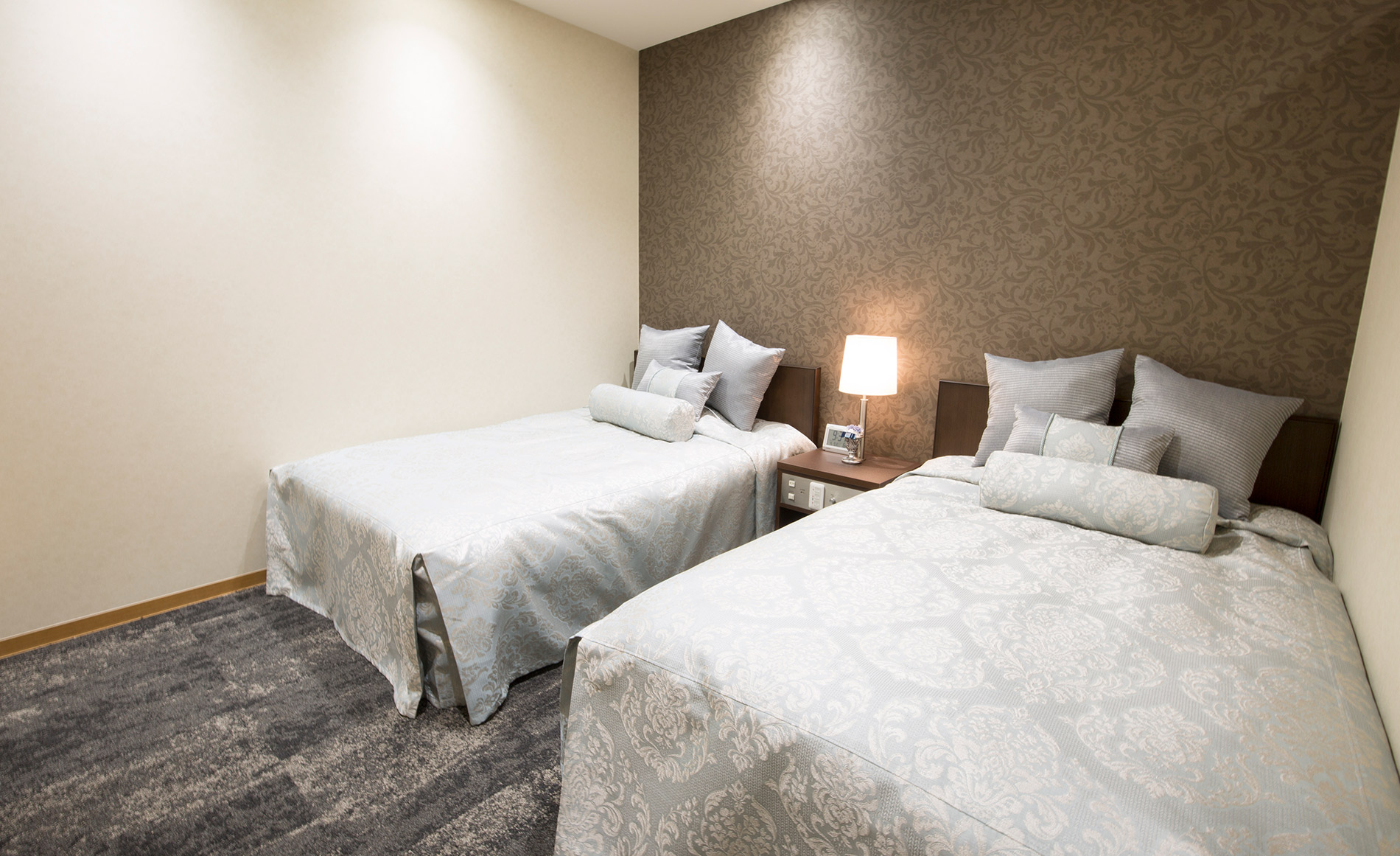 サン・ライフ<br>ファミリーホール大和