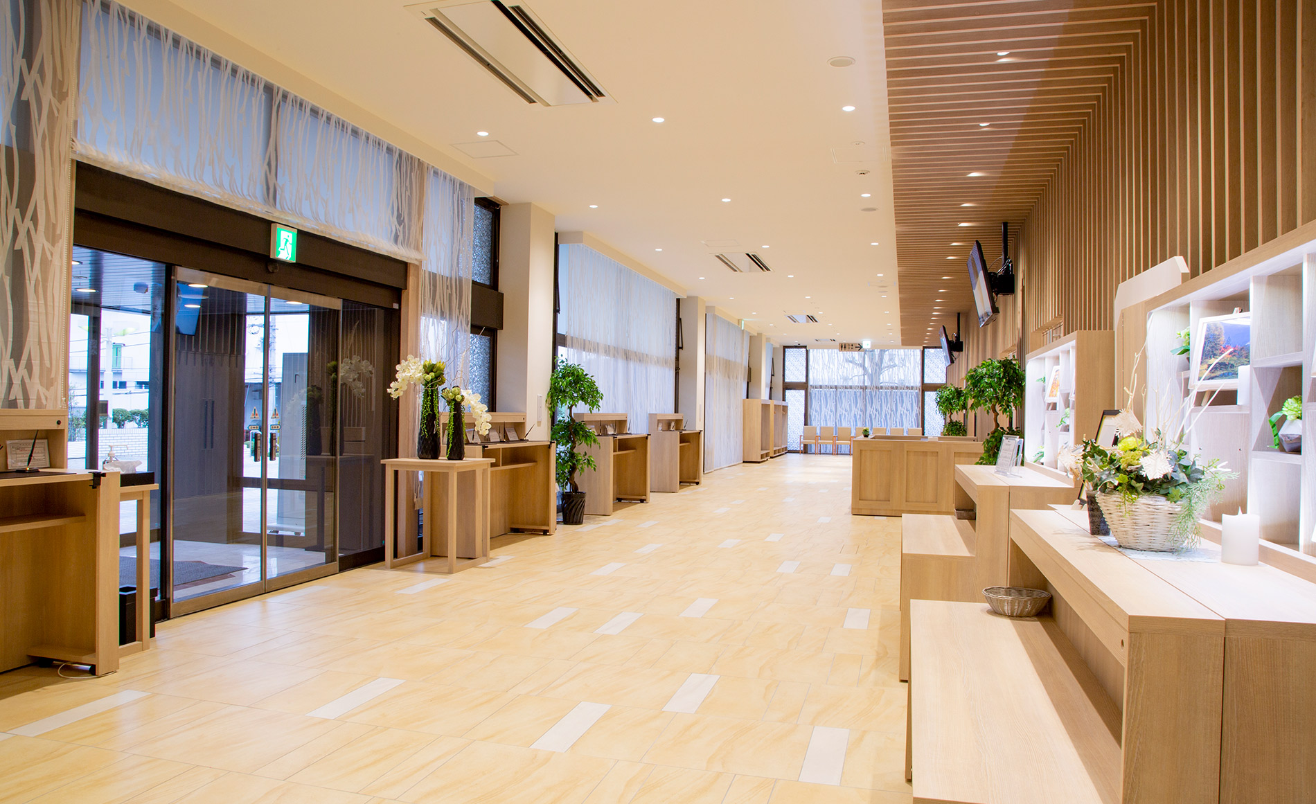 平塚斎場くろまつロビー