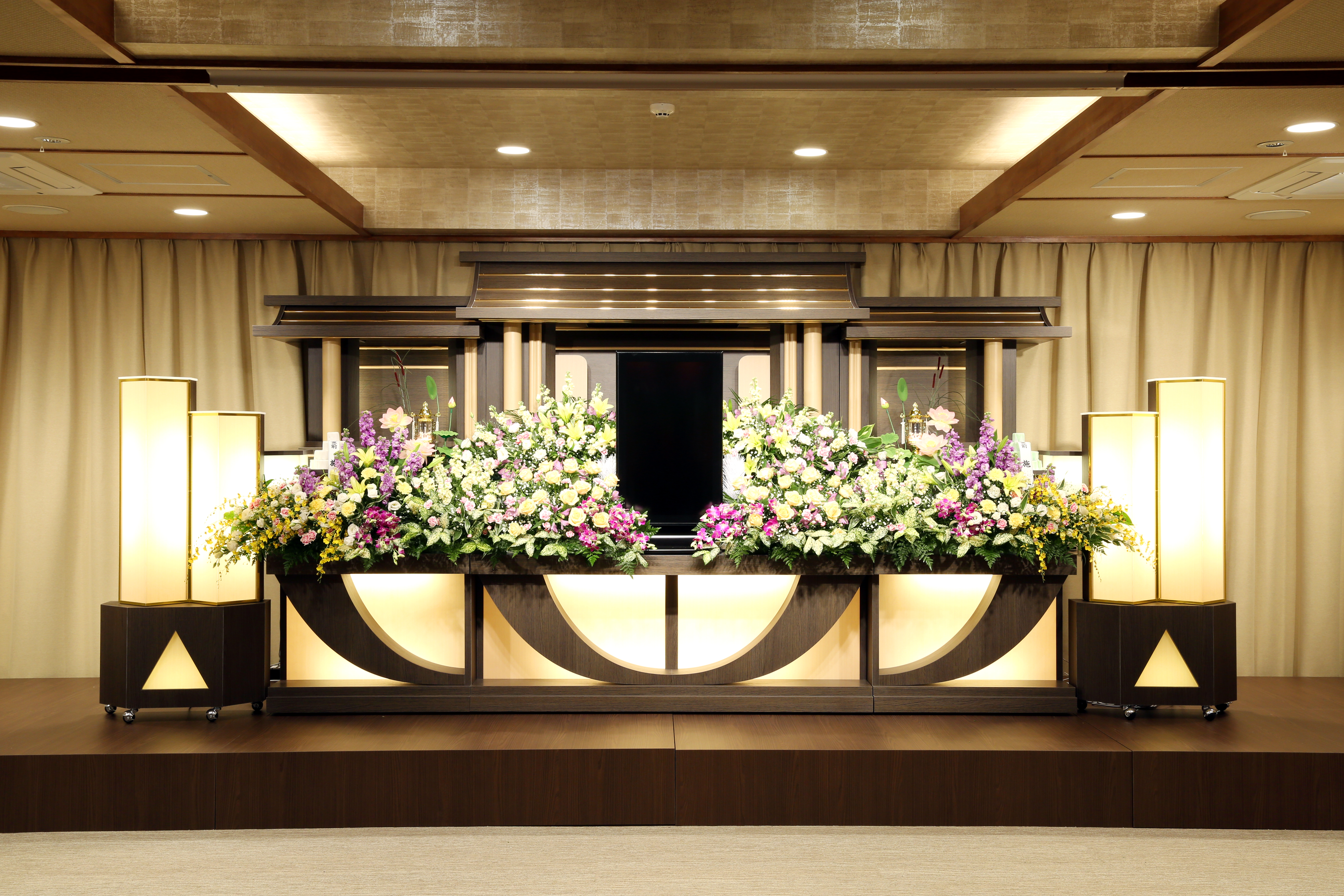 家族葬から一般葬まで