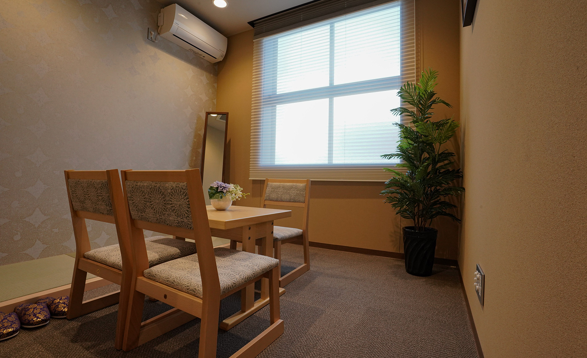 ファミリーホール聖蹟桜ヶ丘司式者控室