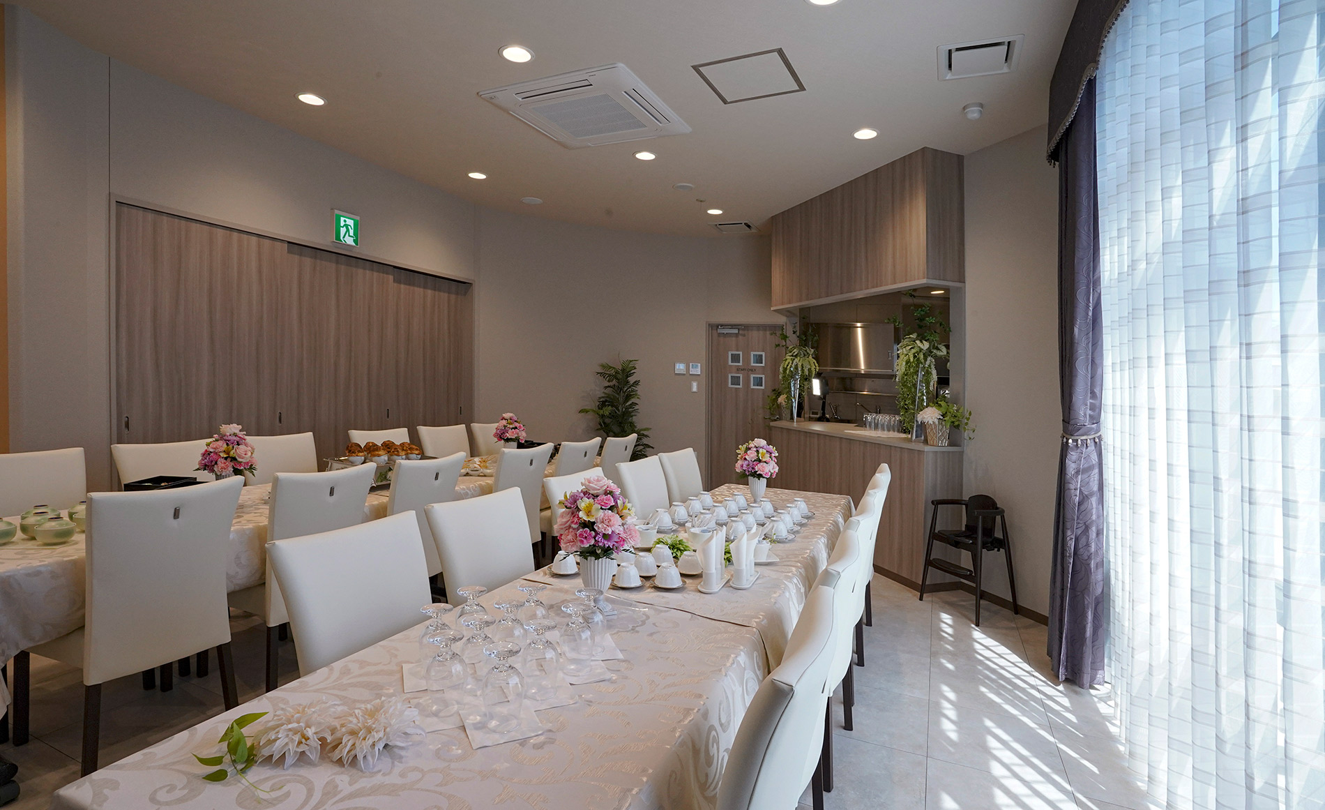 ファミリーホール聖蹟桜ヶ丘会食場