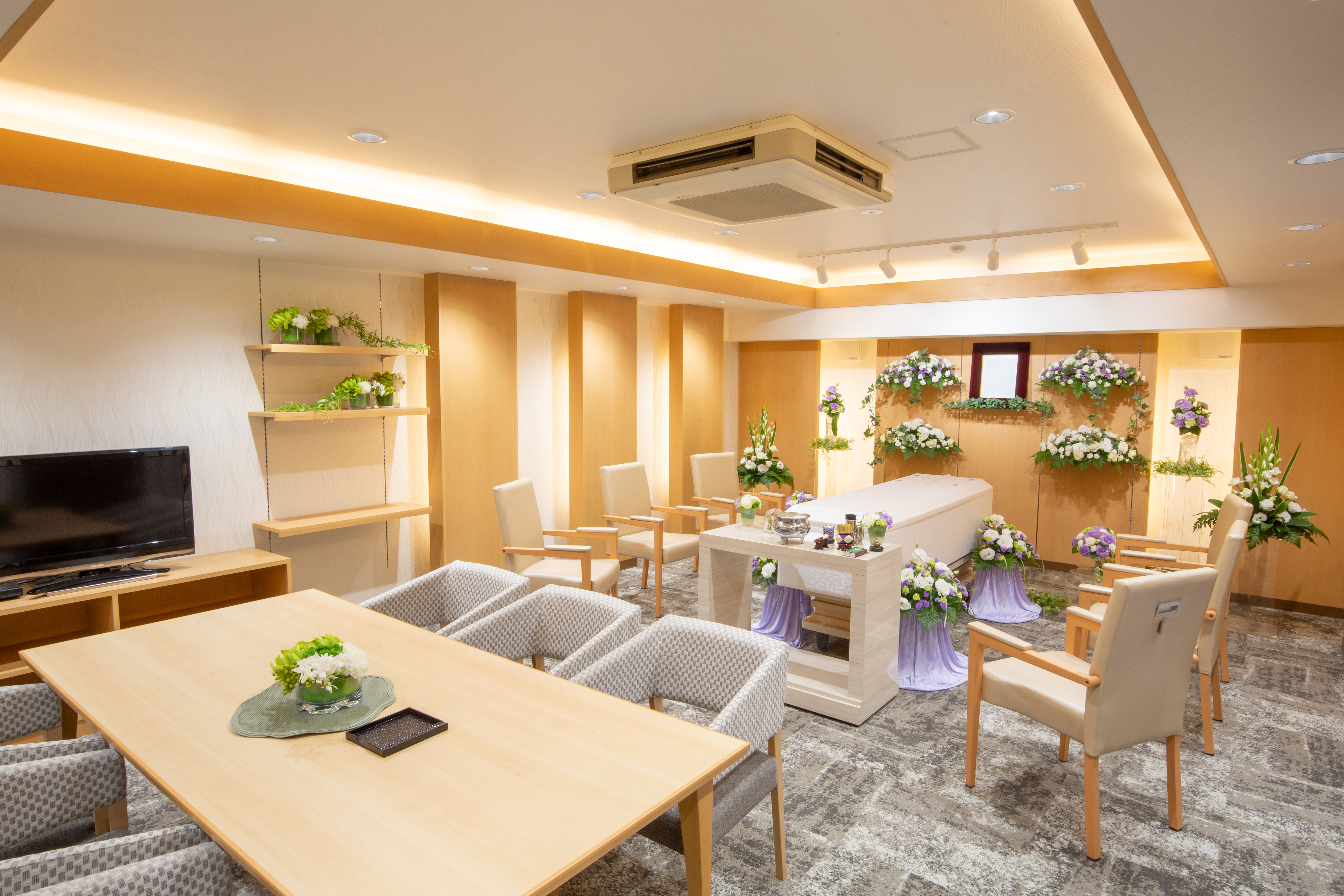 平塚斎場リビングルーム