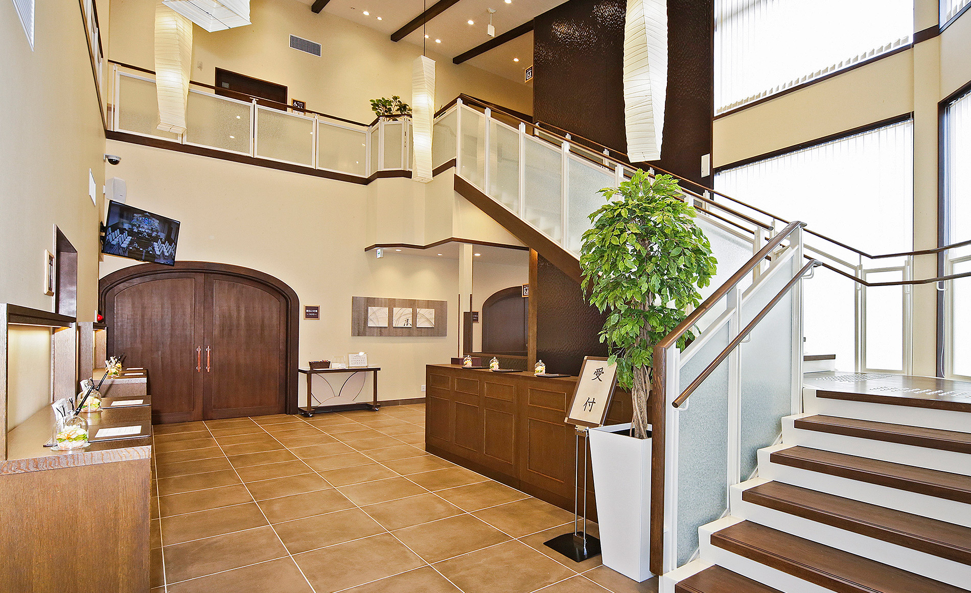 ファミリーホール二宮エントランス