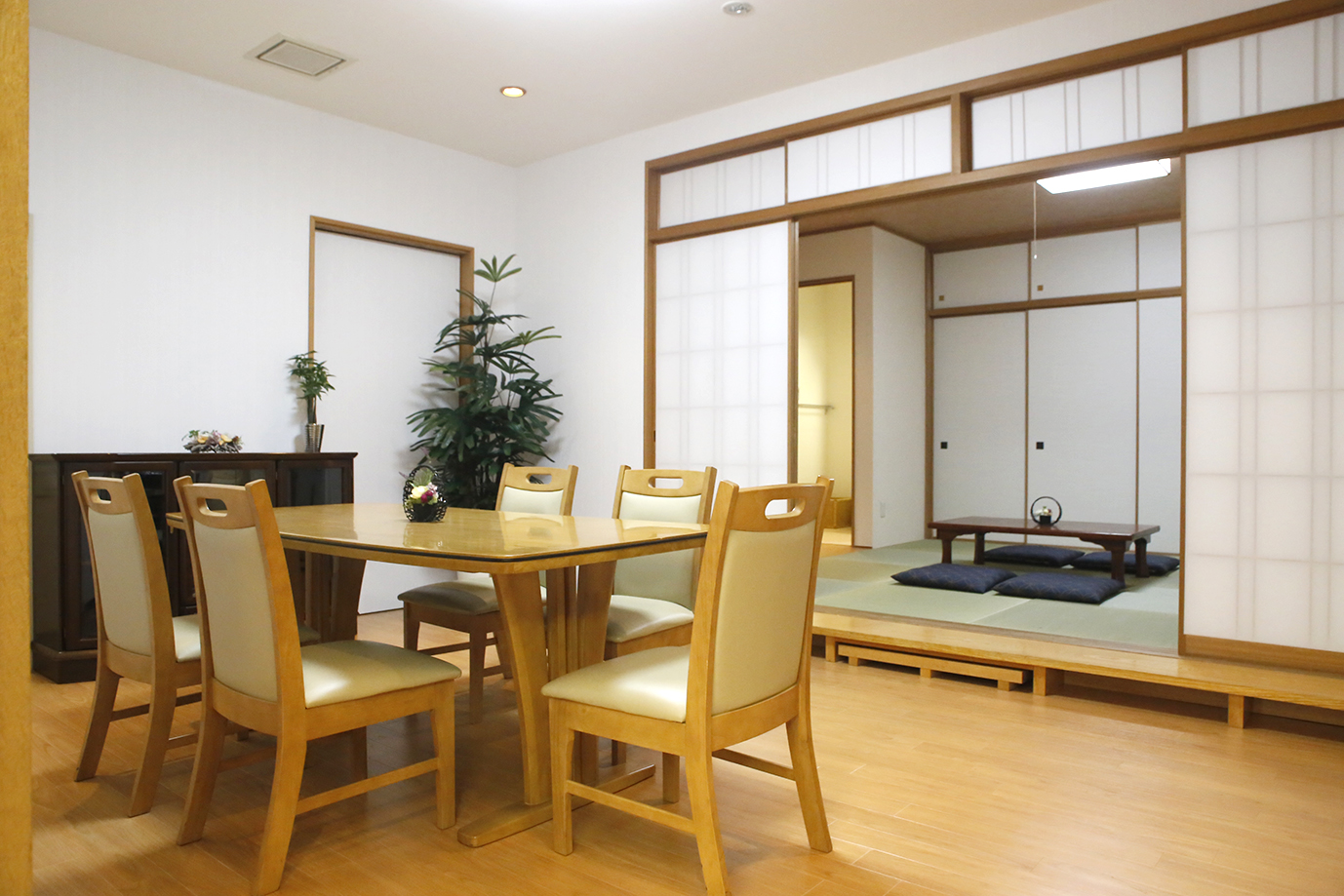 南多摩総合ホールけやき控室