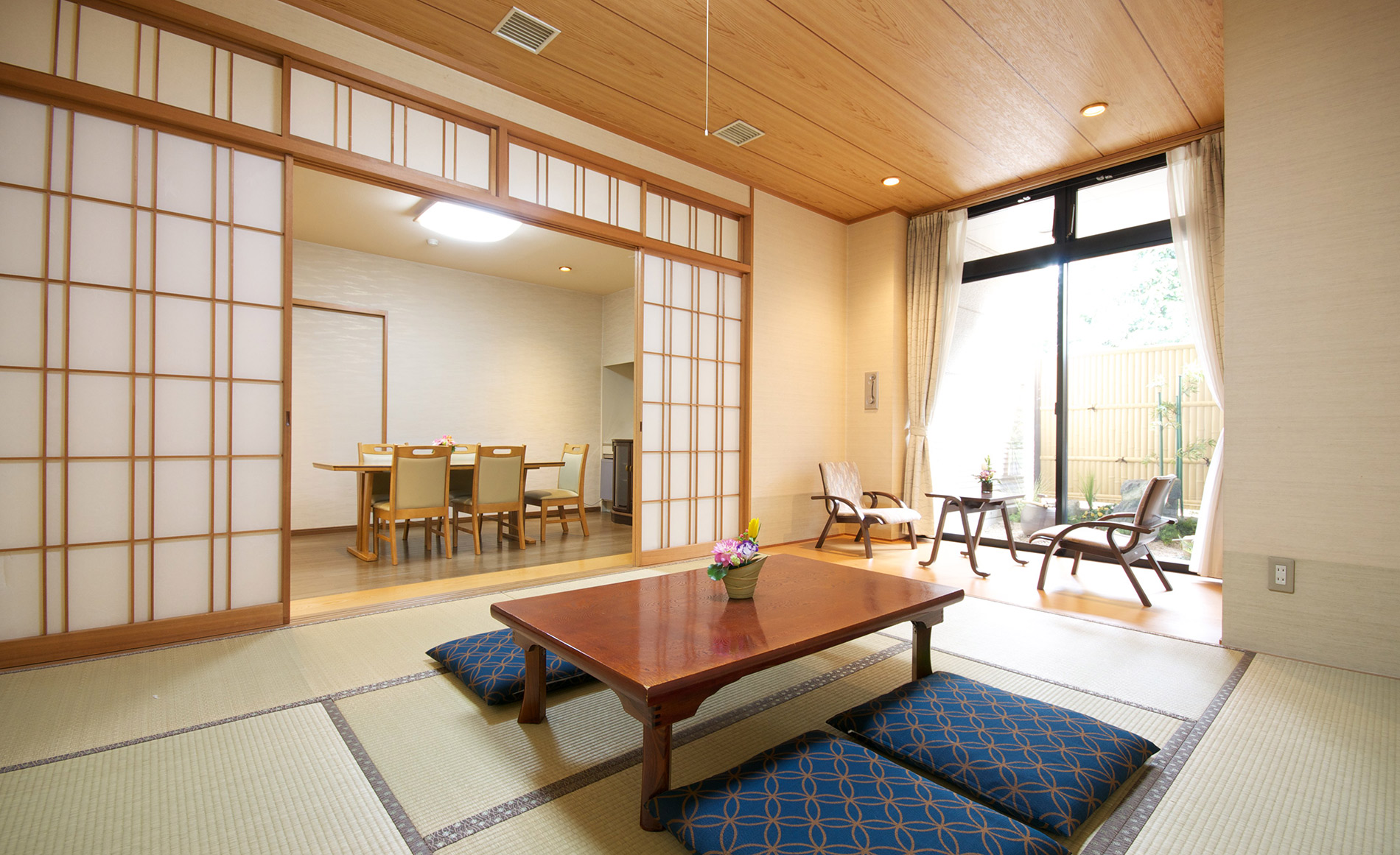 サン・ライフ<br>南多摩総合ホール