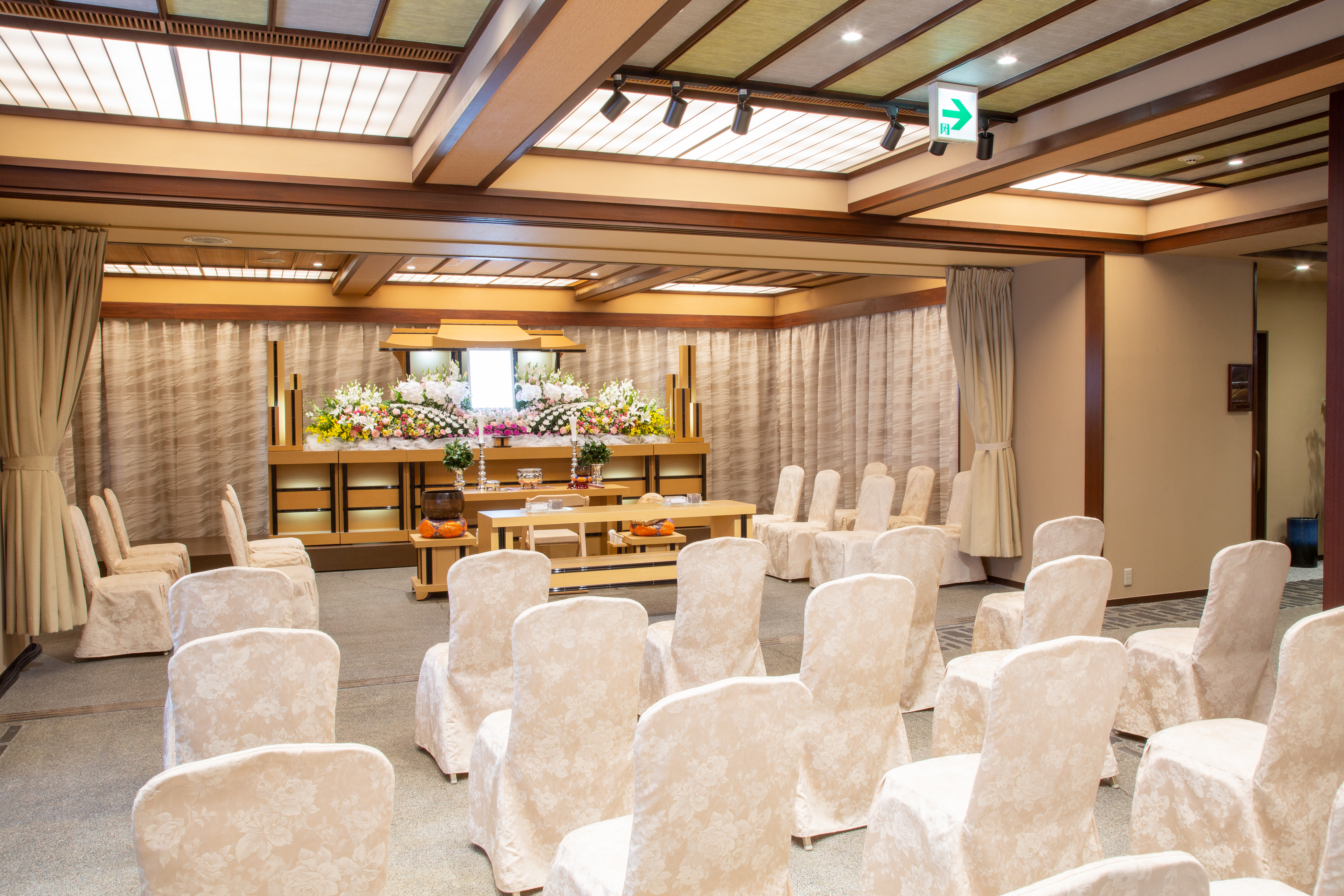 サン・ライフ<br>サカエヤ・ホール