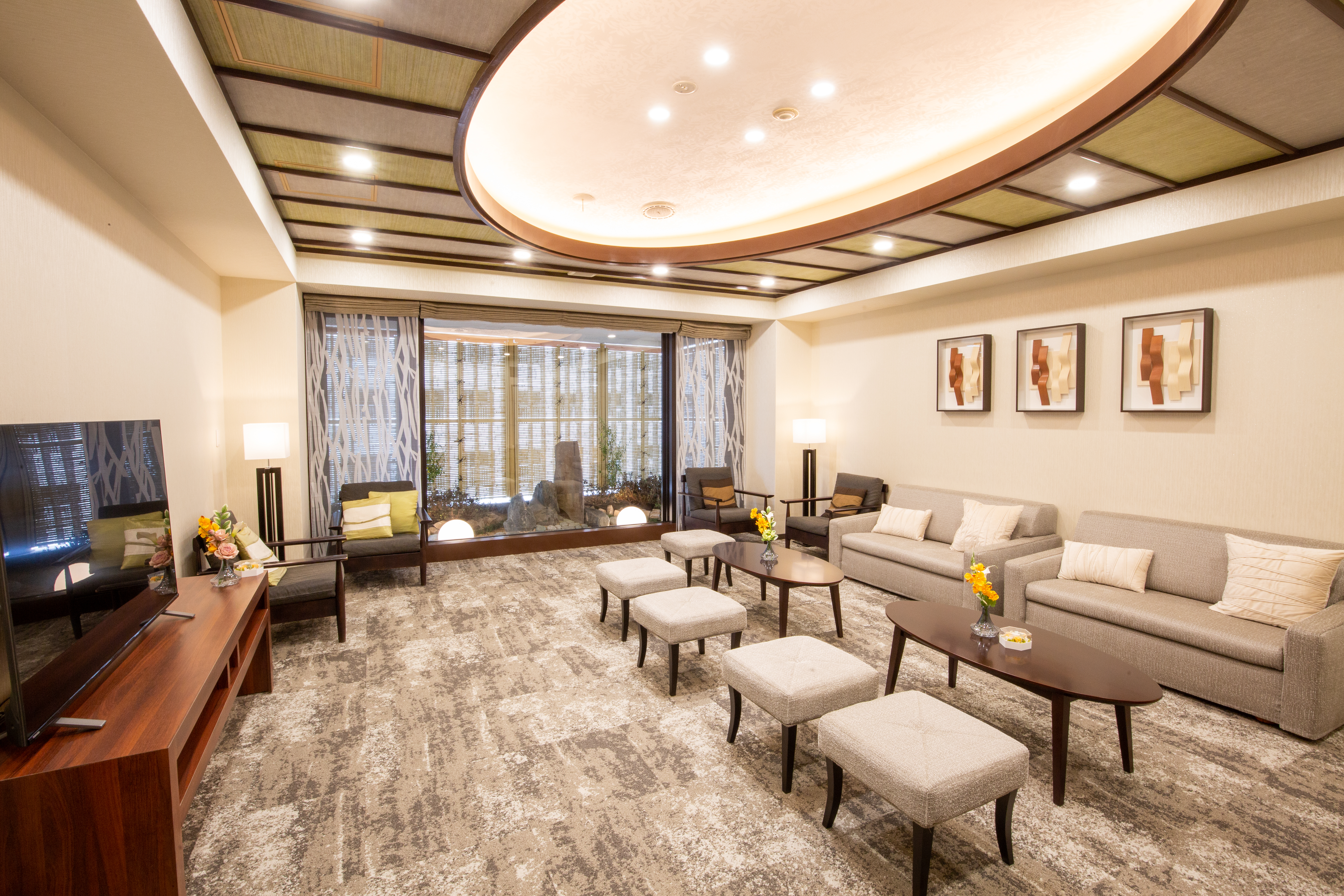 サン・ライフ<br>サカエヤ・ホール