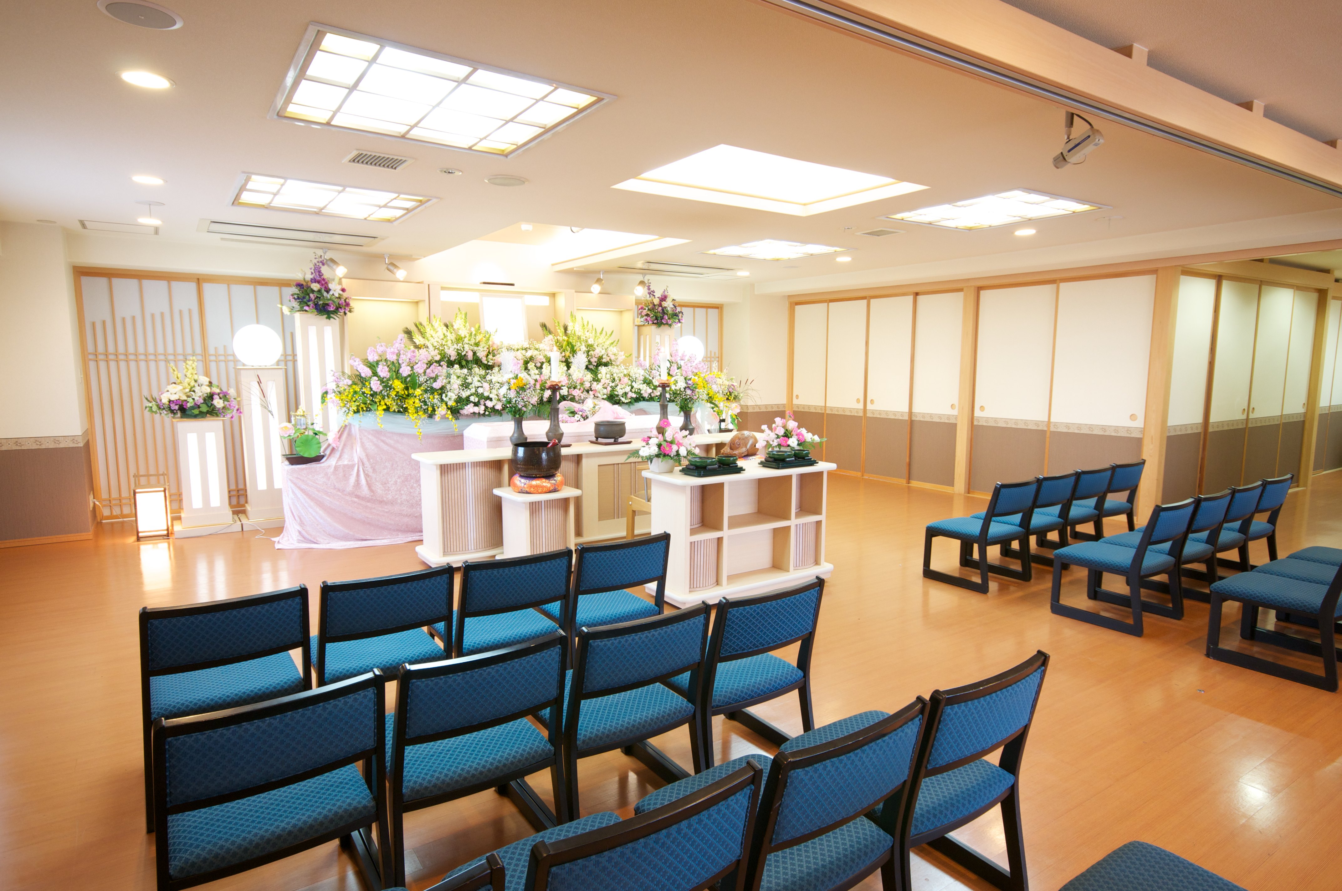 大和総合ホール4階式場