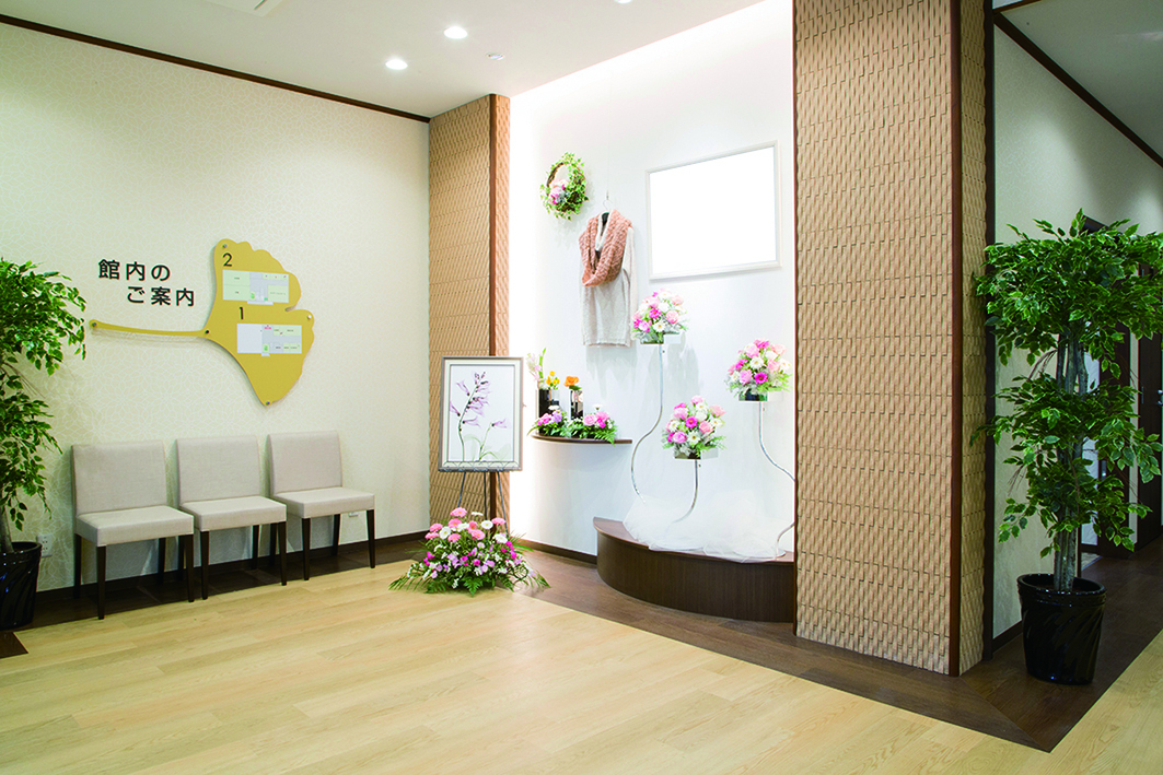 ファミリーホール高尾エントランス