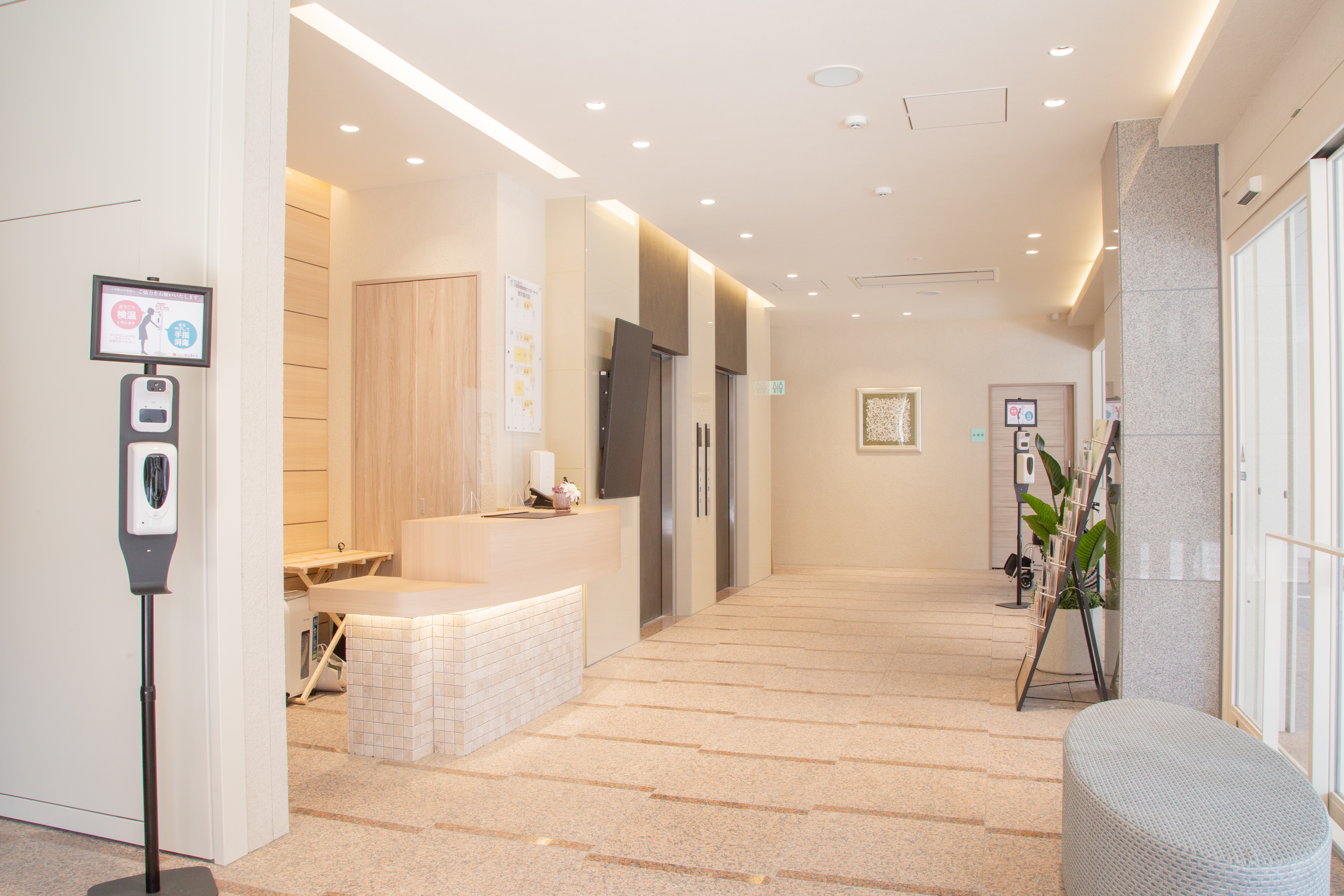 小田急相模原駅前ファミリーホール内観