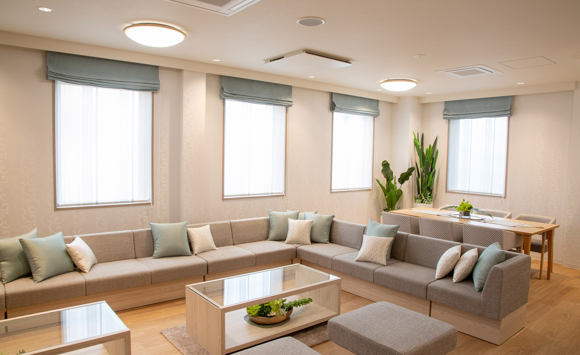 サン・ライフ<br>小田急相模原駅前ファミリーホール