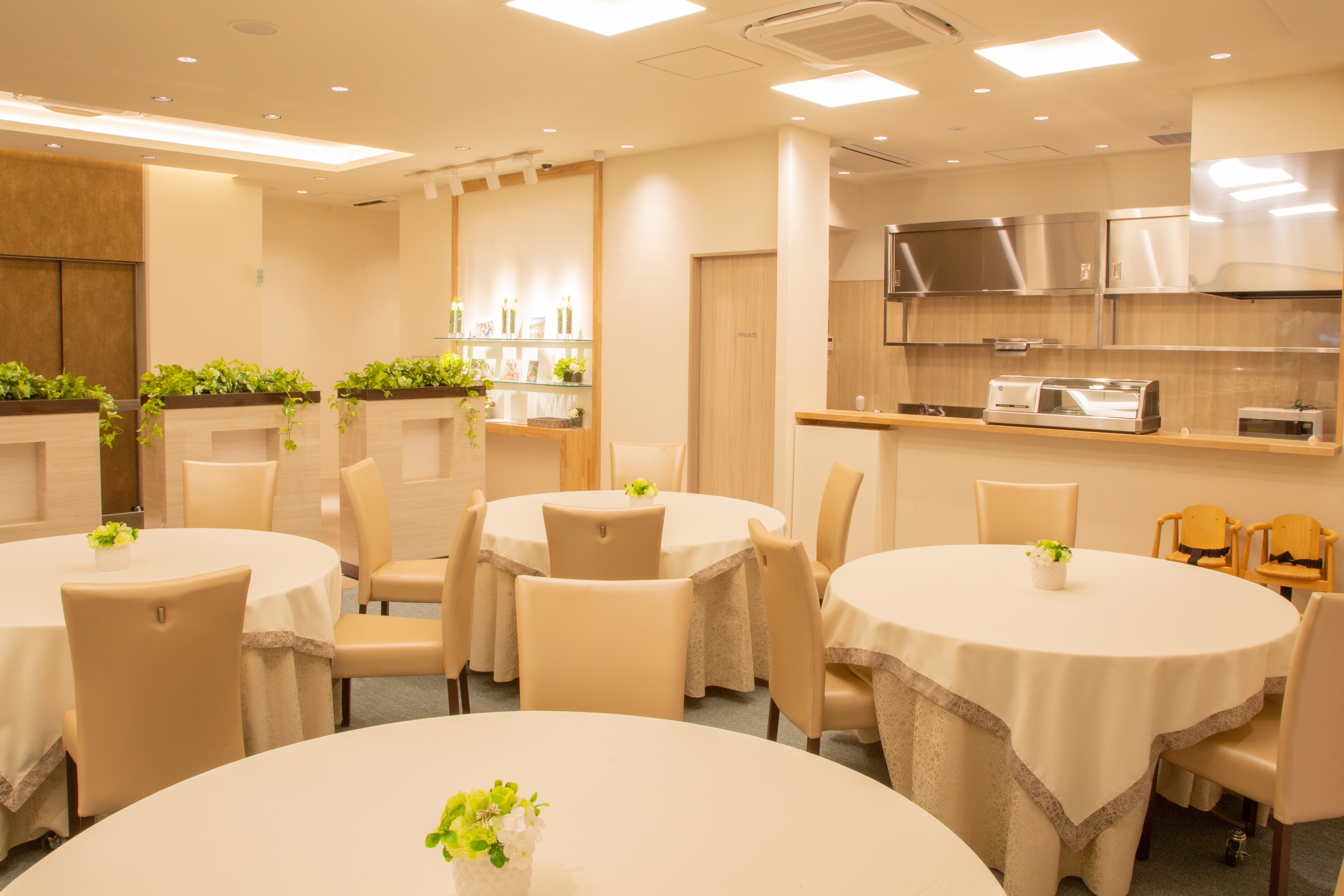 小田急相模原駅前ファミリーホール内観