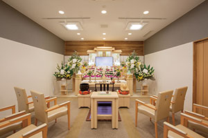 ご家族中心のお式に最適な広さ