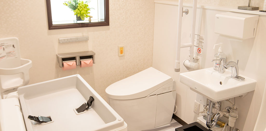ファミリーホール日野お手洗い