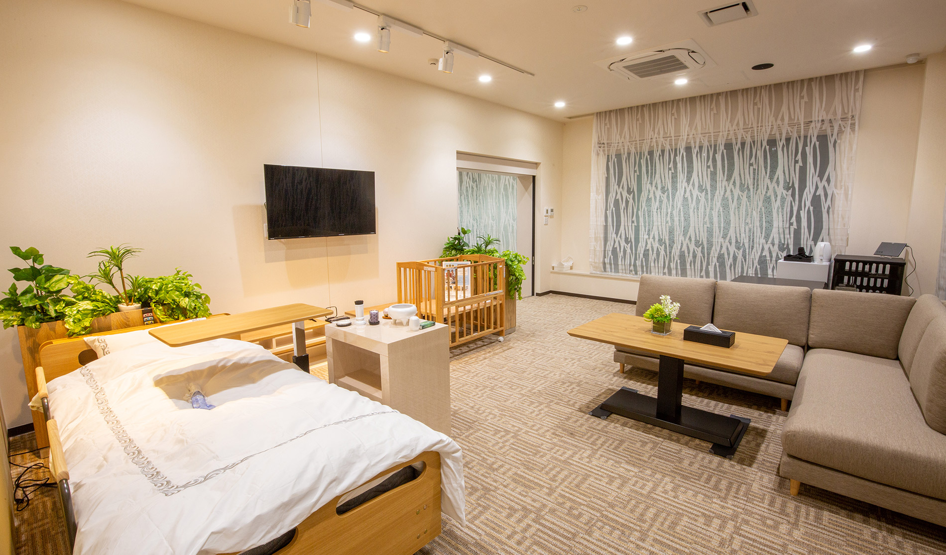 サン・ライフ<br>伊勢原駅南口ファミリーホール