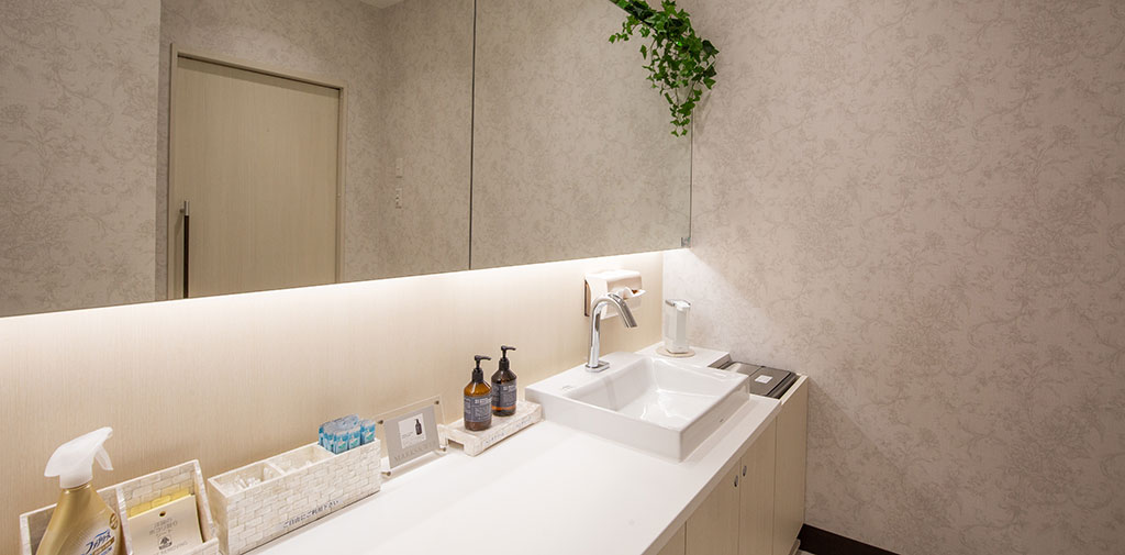 ファミリーホール日野本町洗面所