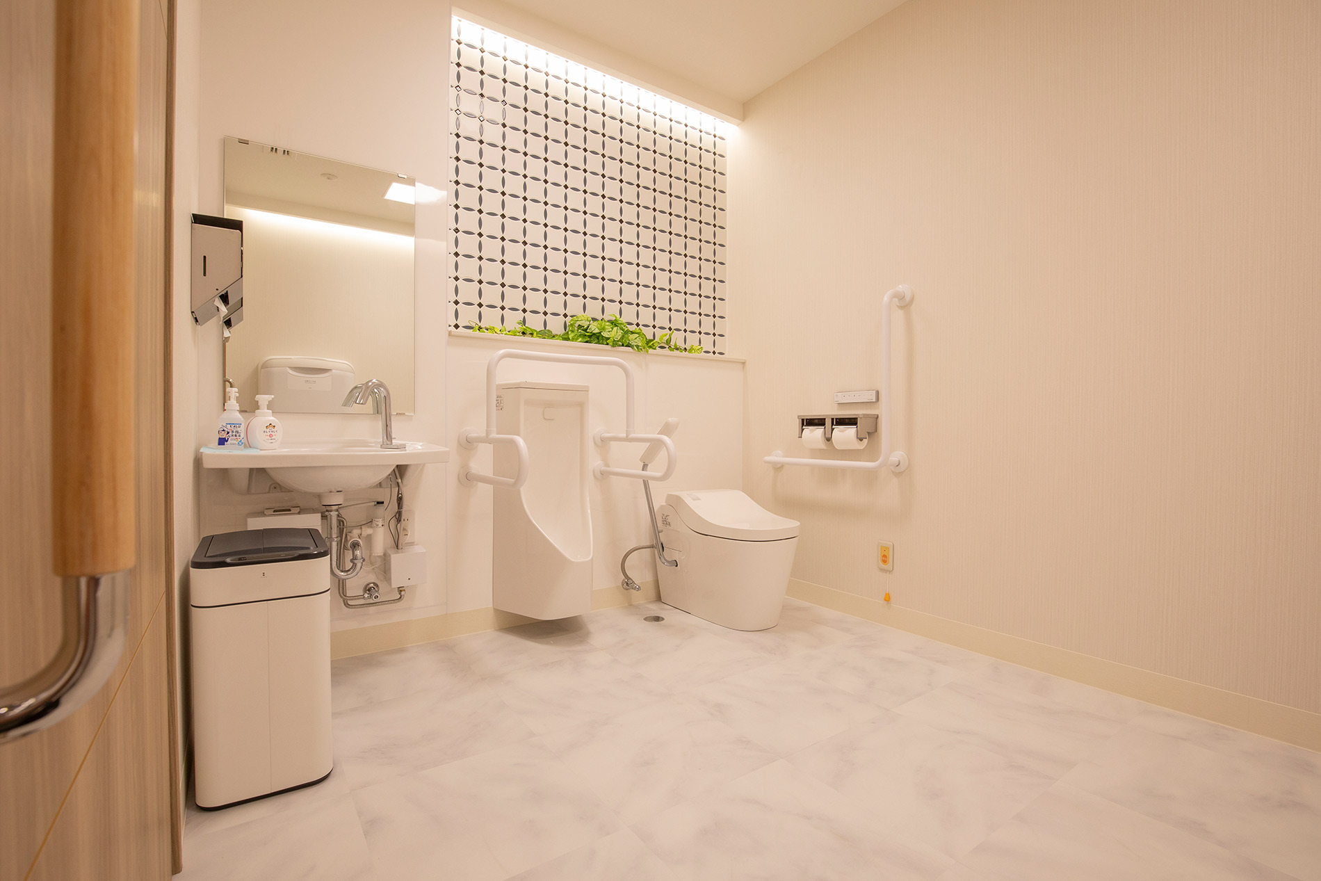 多目的トイレ