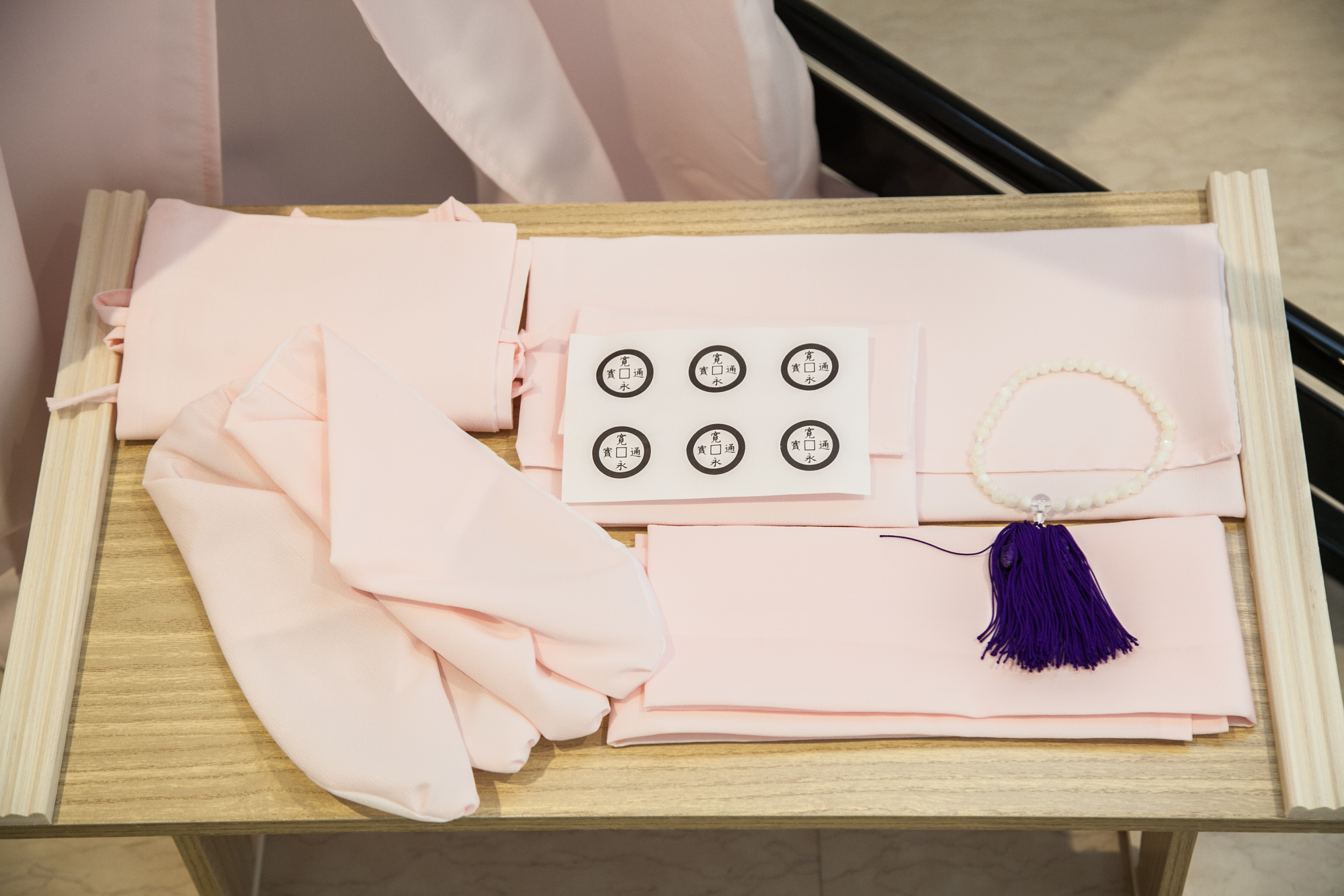 白装束とは? 故人に着せる意味や内容、正しい着せ方を解説 | 葬儀コラム | 【公式】サン・ライフのお葬式