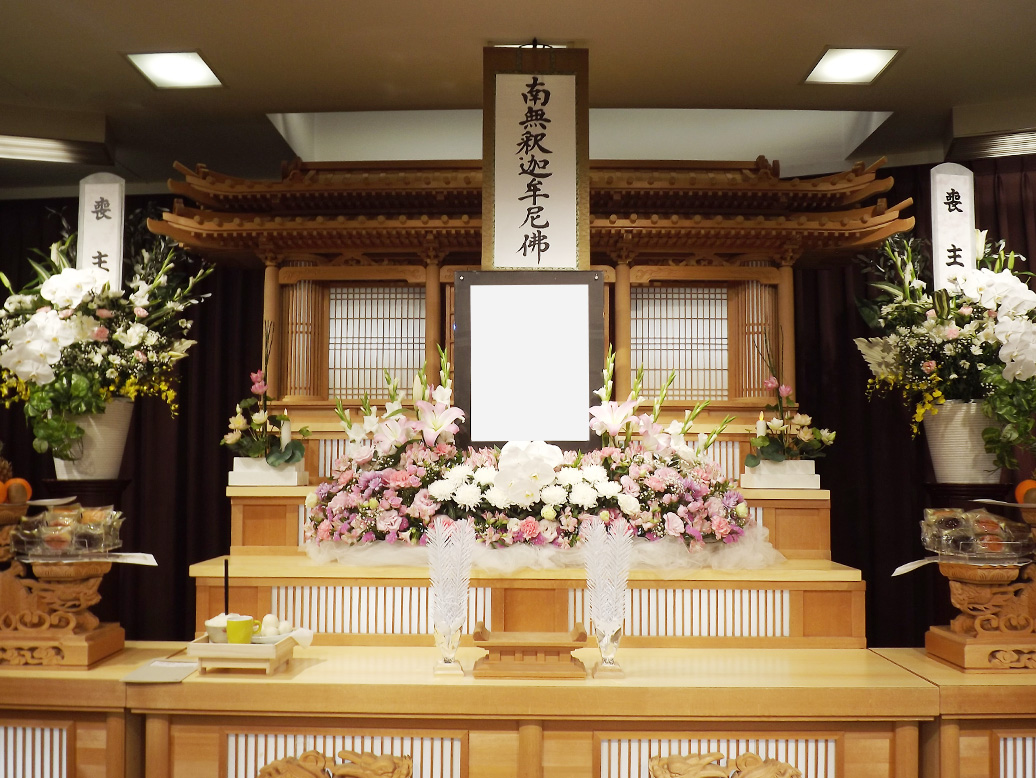 伊勢原市の葬儀｜妻の旅立ちを見守った１日での家族葬の記録