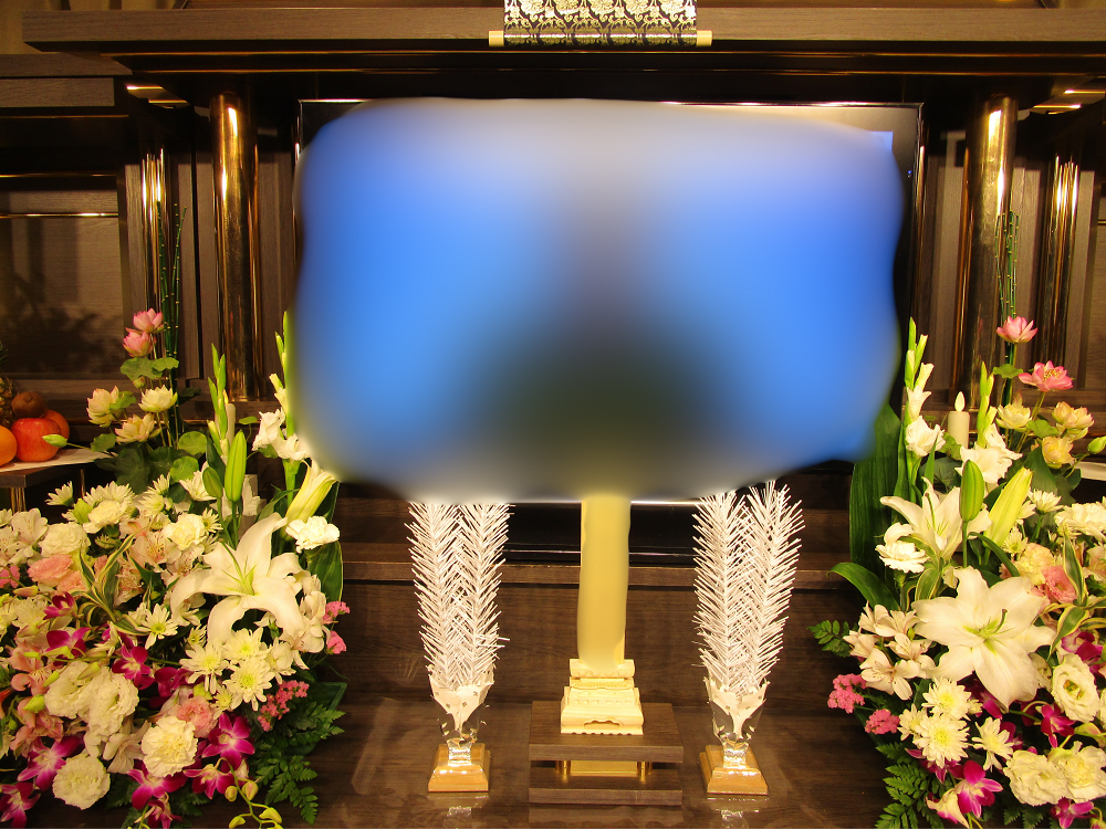 大磯町の一般葬｜夫を会社仲間と見送った妻の記録