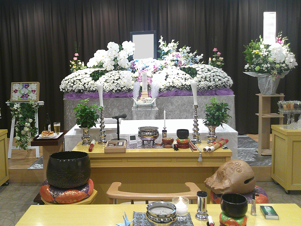 八王子市の１日での家族葬｜長女として父を9名で見送った記録