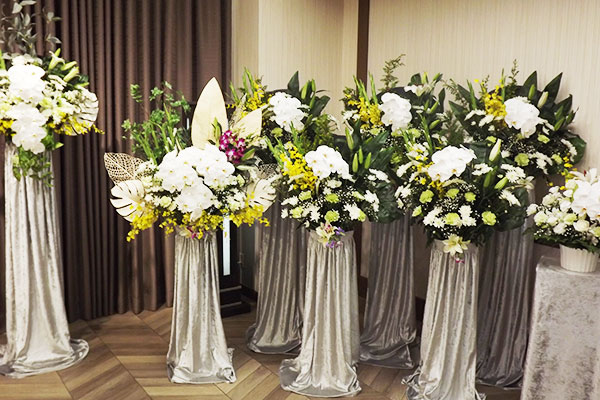 秦野市で１日での家族葬｜次女として母を30名でお見送りした記録