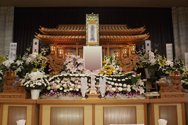 平塚市で妻が送った家族葬|参列30名・本人の希望を叶えた記録