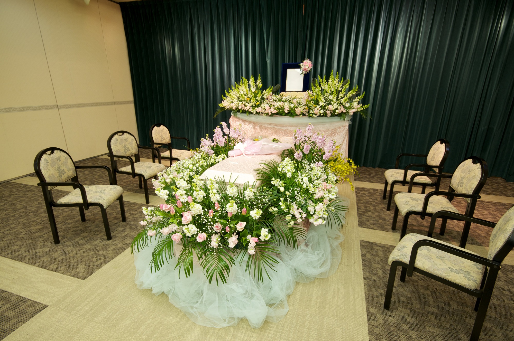 大和市で長女が母を静かに見送った7名の１日での家族葬の記録