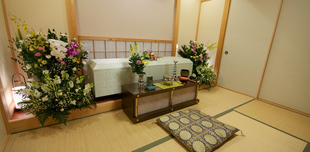 「紫苑邸」は小規模な家族葬やお別れ式でもご利用できます。