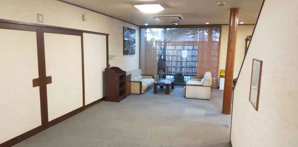 宝泉寺別院斎場 ロビー