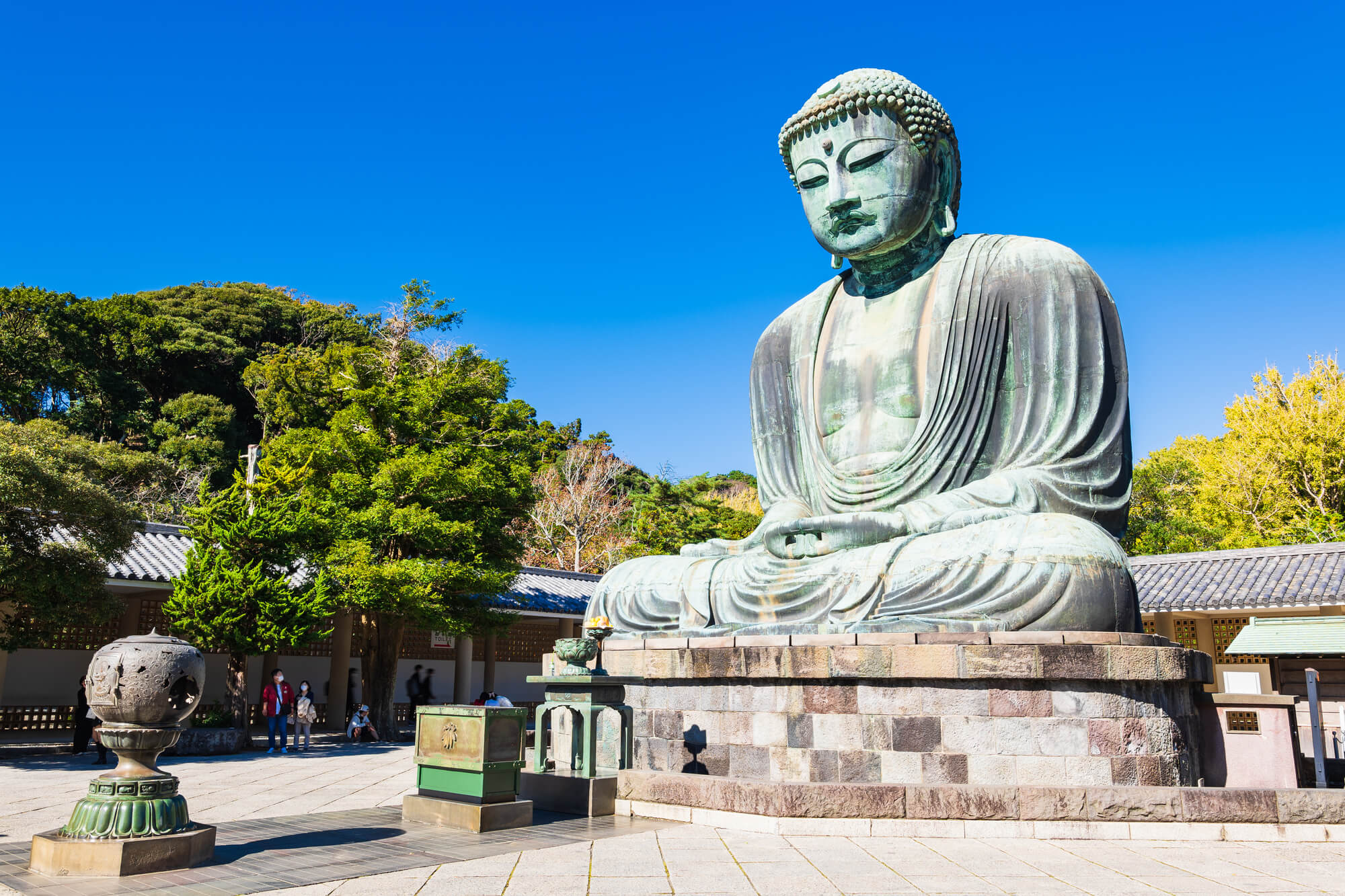 【初心者向け】浄土宗と浄土真宗の違いを分かりやすく解説!信仰・教え・葬儀まで比較 | 葬儀コラム | 【公式】サン・ライフのお葬式